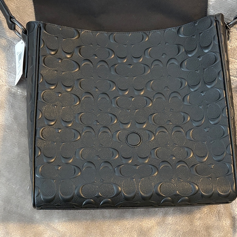 Coach Black Signature Leather Crossbody Bag
(Houston Map Messenger Bag) - Picture 3 of 7